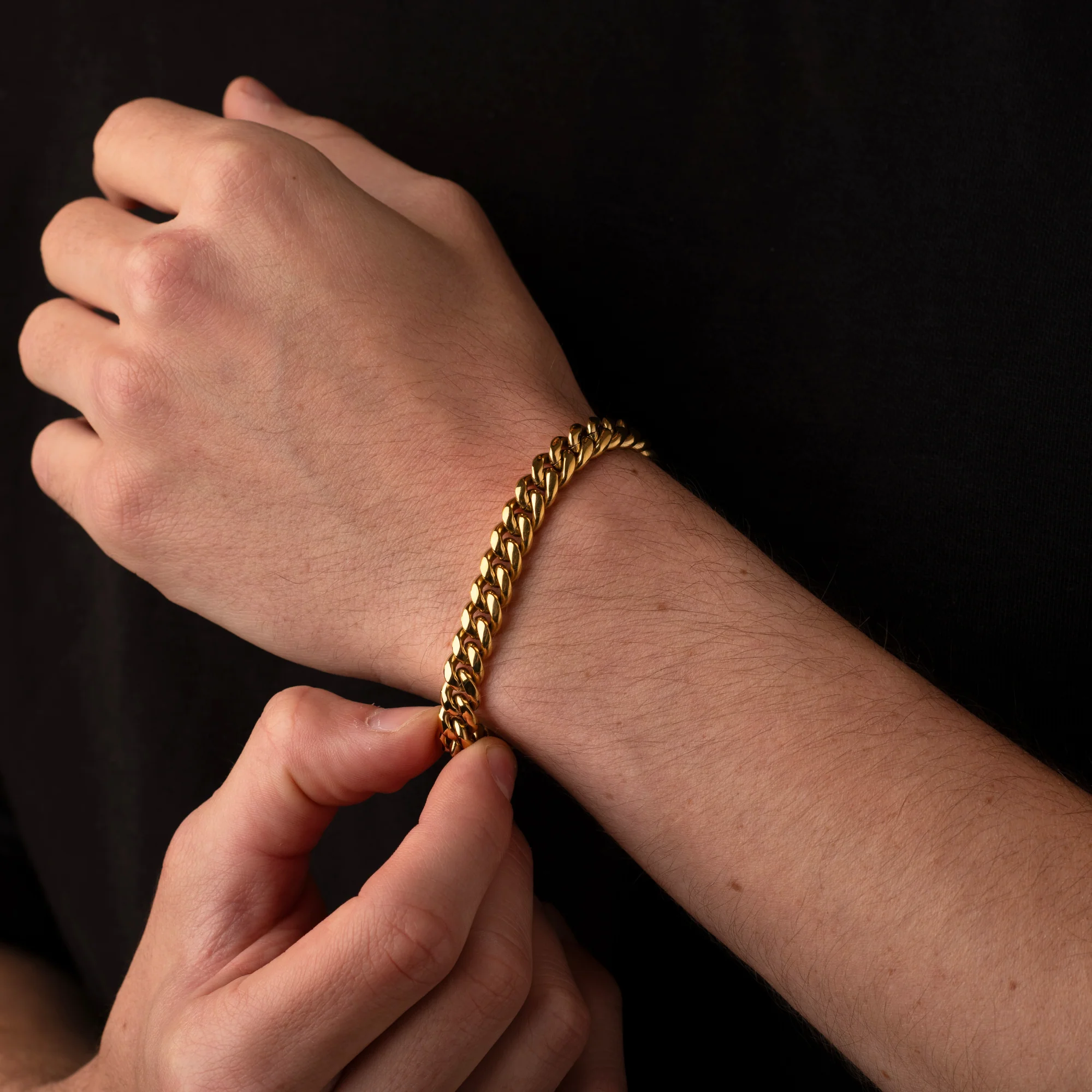 Gold Cuban Chain Bracelet 8MM - Image 2