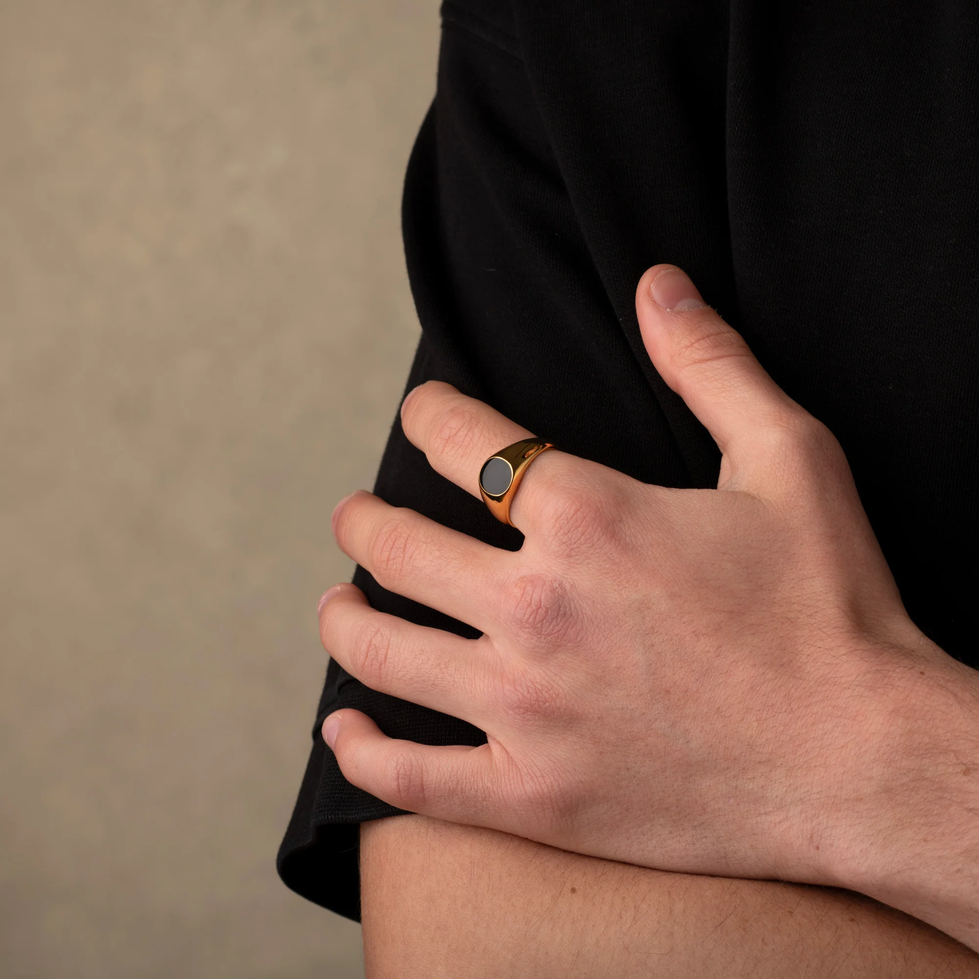 Gold Onyx Stone Signet Ring - Image 3