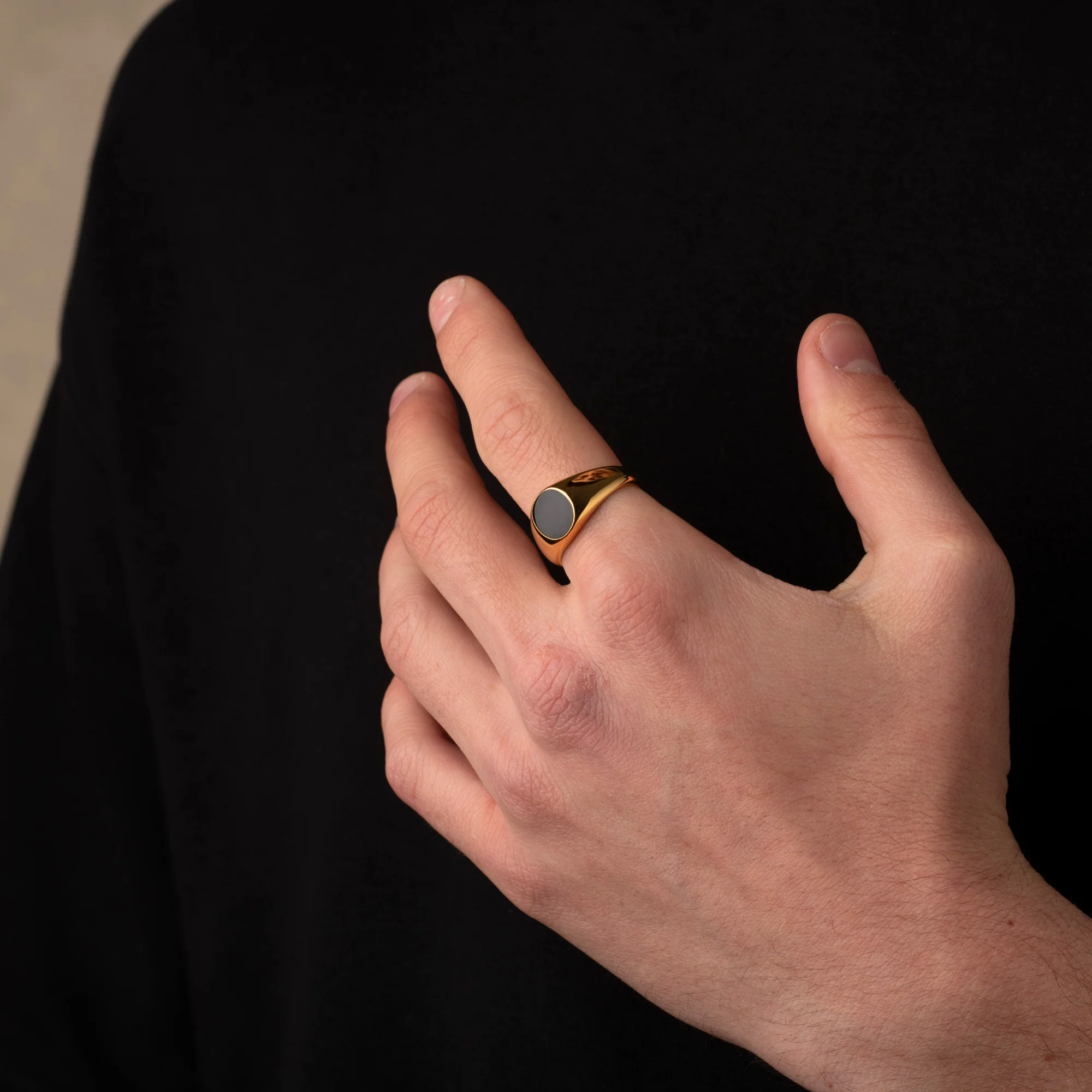 Gold Onyx Stone Signet Ring - Image 5
