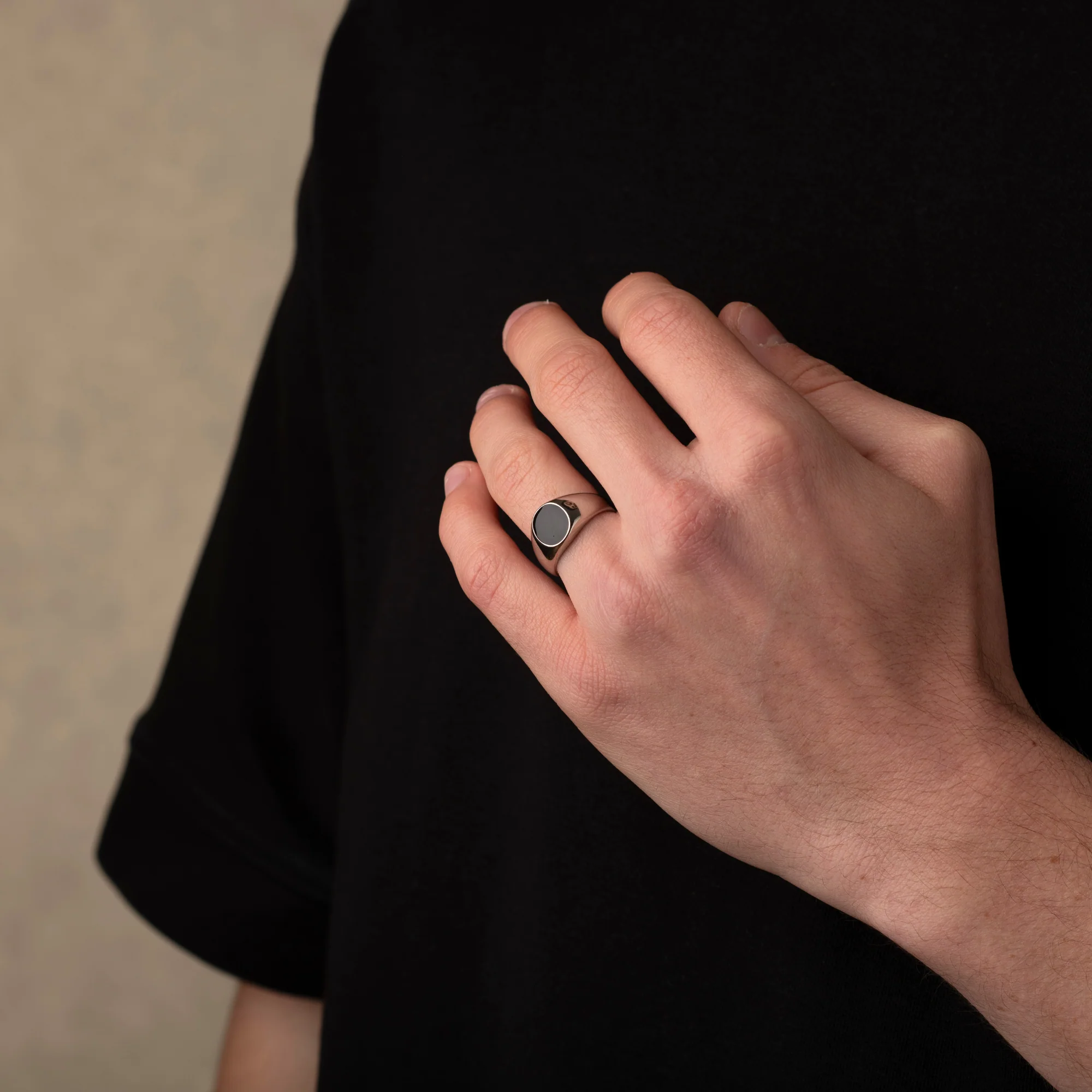 Silver Onyx Stone Signet Ring - Image 5