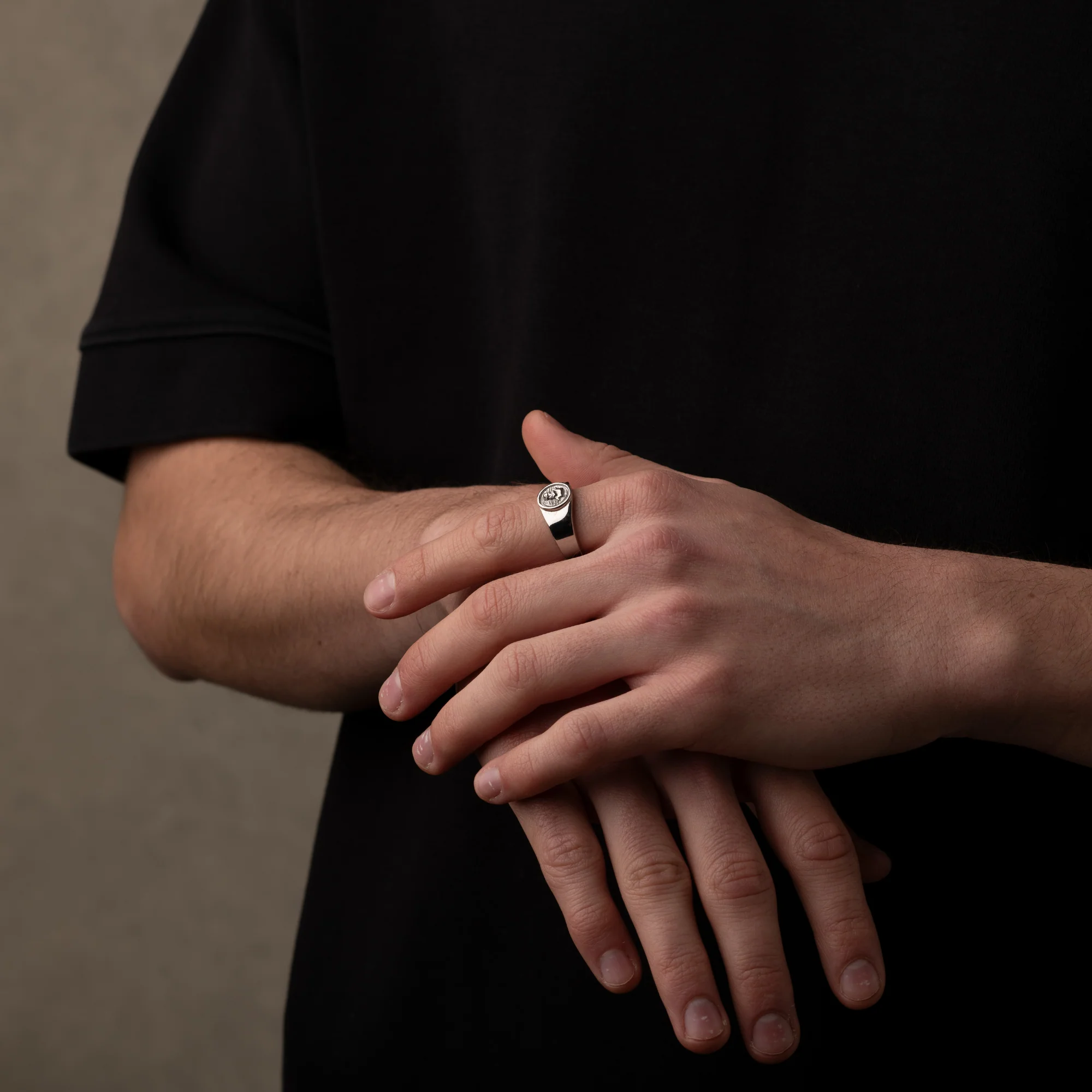 Silver Zeus God Signet Ring - Image 4